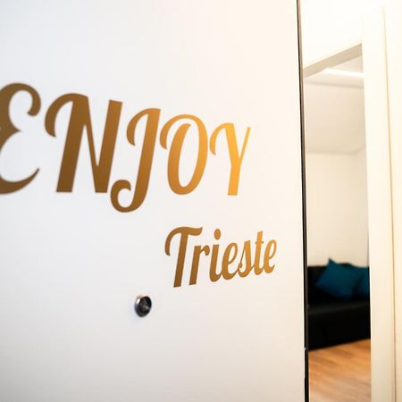 Enjoy Trieste In The City Center Extérieur photo