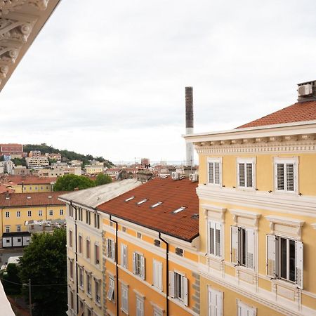 Enjoy Trieste In The City Center Extérieur photo
