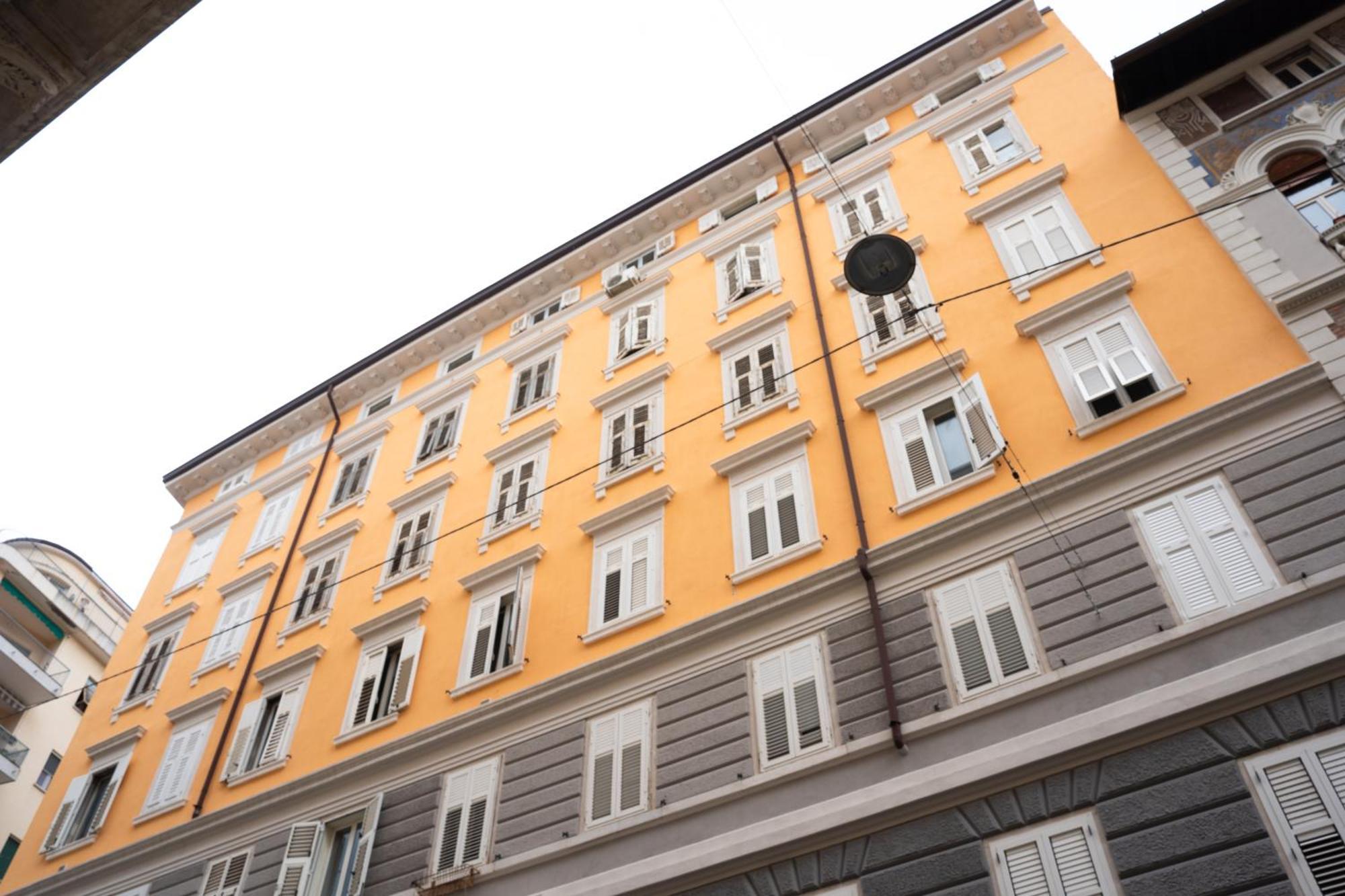 Enjoy Trieste In The City Center Extérieur photo